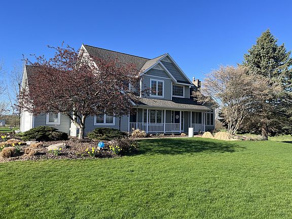2nd image of 5634 Cannon Hills Dr NE