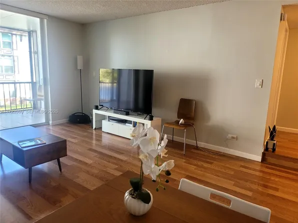 3750 Inverrary Dr APT 2Y, Fort Lauderdale, FL 33319