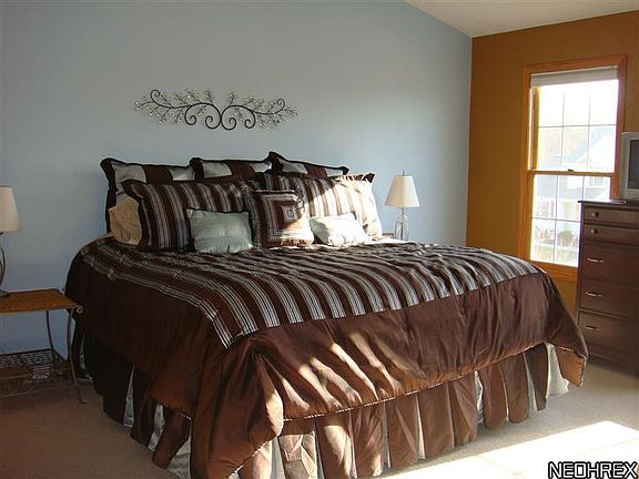 4th image of 5698 Halwick Dr