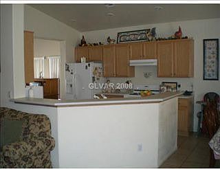 5th image of 8249 Orange Vale Ave
