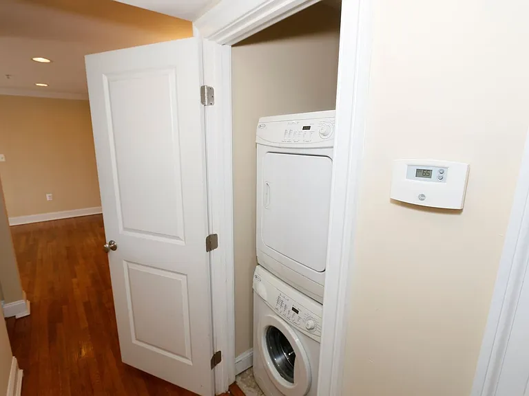 T Street Apartments — Photo 8