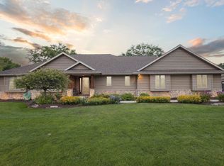 4550 Deer Ridge Ln, Pulaski, WI 54162