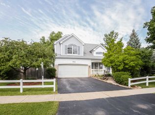 466 Sierra Pl, Gurnee, IL 60031