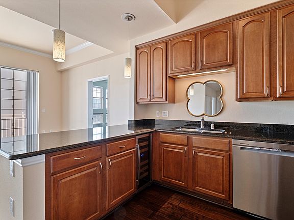 5th image of 3225 Turtle Creek Blvd APT 1009