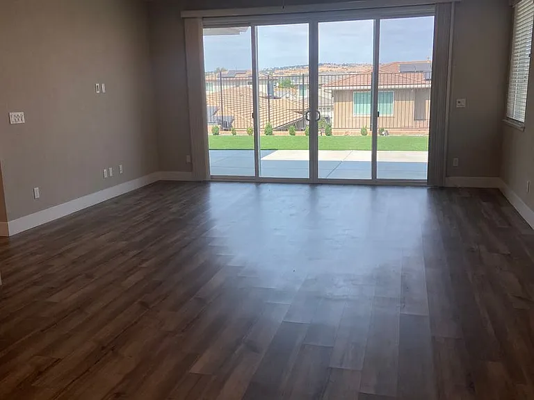 1466 Seneca Cir — Photo 7