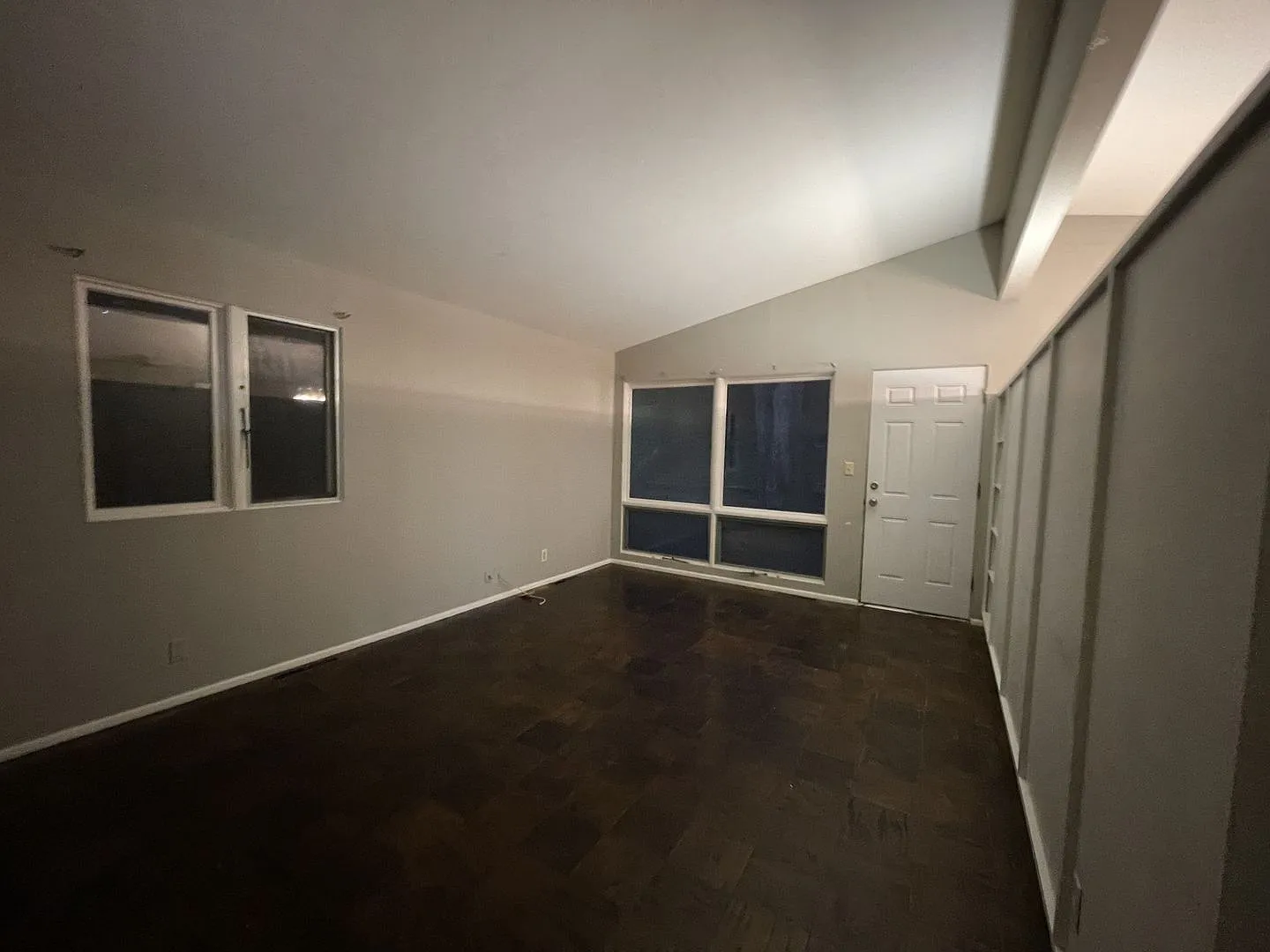 8462 Grand Ave - 3 Bed/2 Bath in Keystone | Refinished Parquet Floors, Finished Basement, 1-Car G... — Photo 3