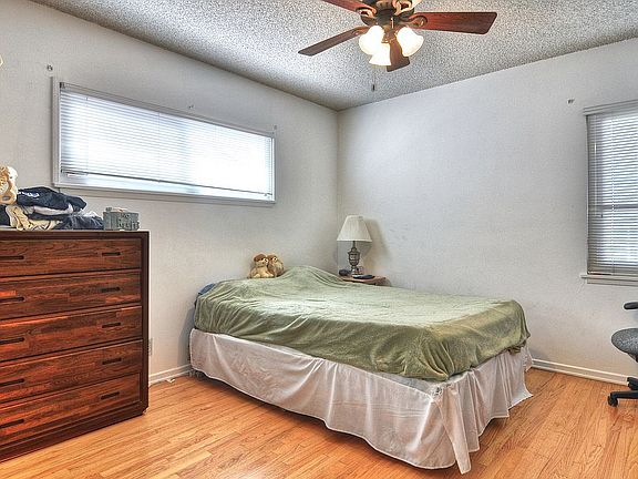 2nd image of 16543 Shady Valley Ln