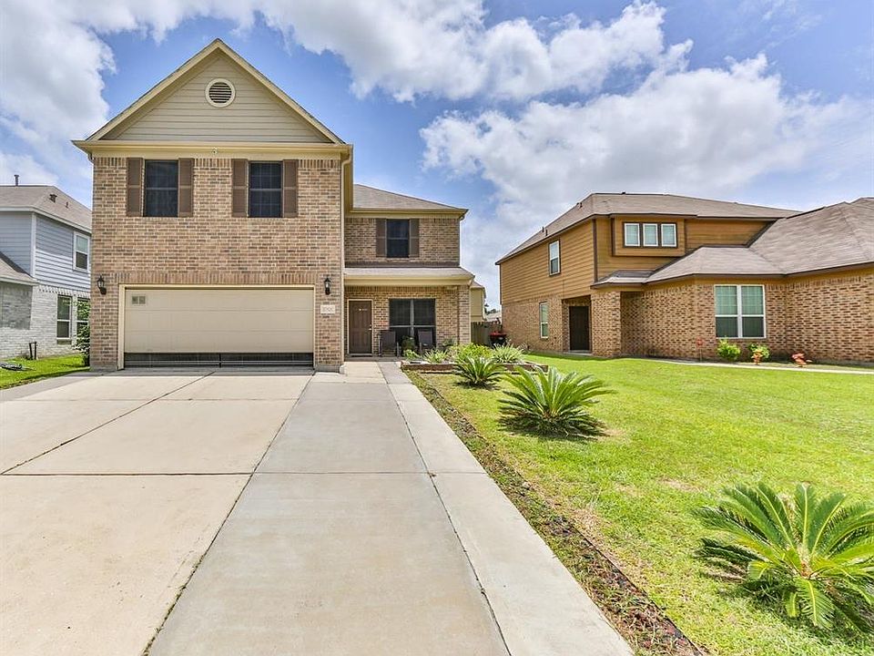 1st image of 17926 Seco Creek Ln