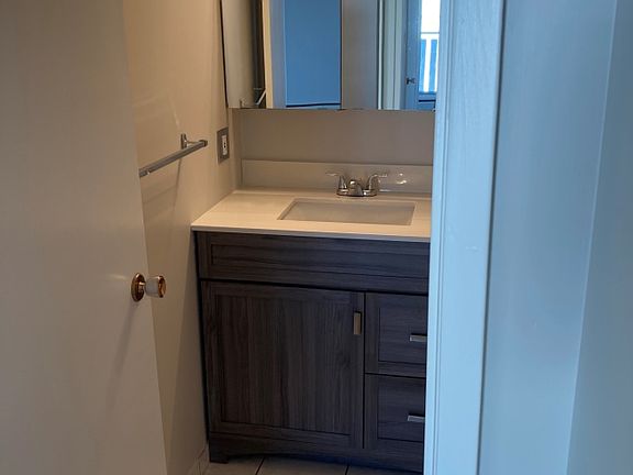 5th image of 10230 118th St NW