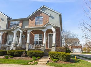 1101 Ironwood Ln, Lisle, IL