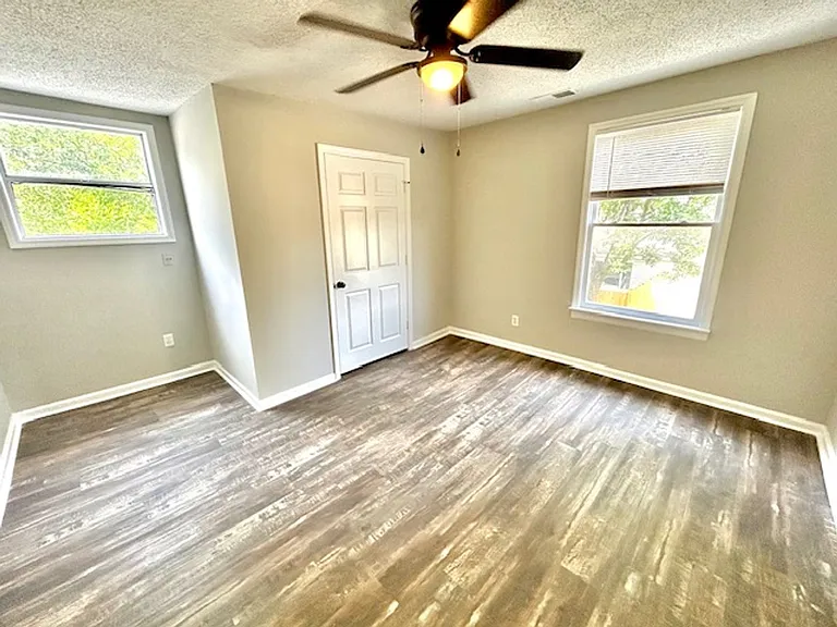 3512 Triana Blvd SW — Photo 7
