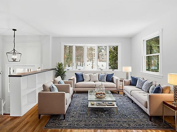 2nd image of 1 Joanne Rd