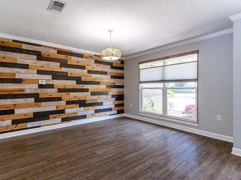 8 Stafford Cir — Photo 5