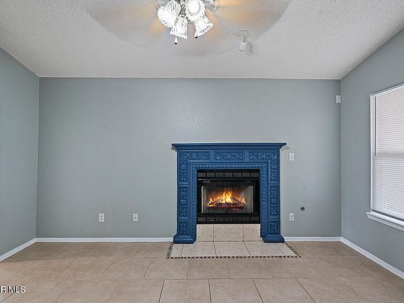 4th image of 688 Pete Payan Dr