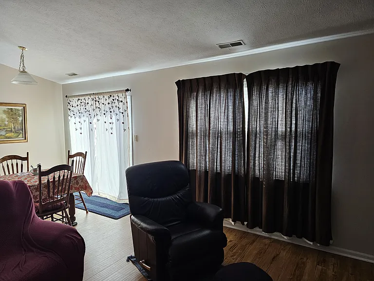 451 Sable Chase — Photo 8