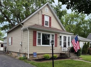 27 Brandel Ave, Lancaster, NY 14086