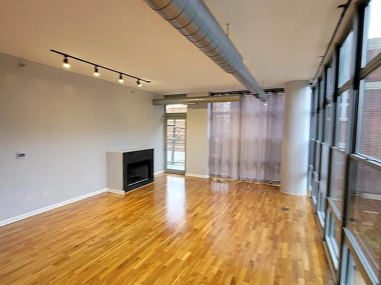 1200 W Monroe St #420 — Photo 60