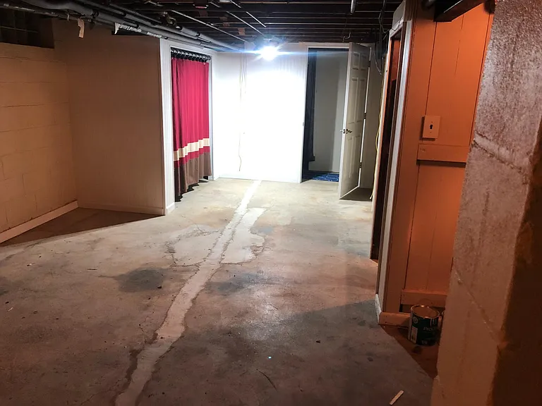 Large private basement space
