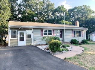 112 Woodhill Rd, Manchester, CT 06042