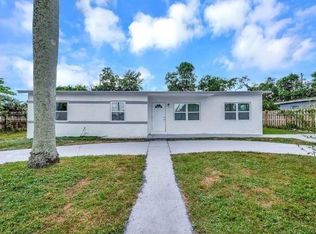 3360 NW 7th Ct, Lauderhill, FL 33311