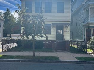 94 Thompson St #3, New Haven, CT 06511