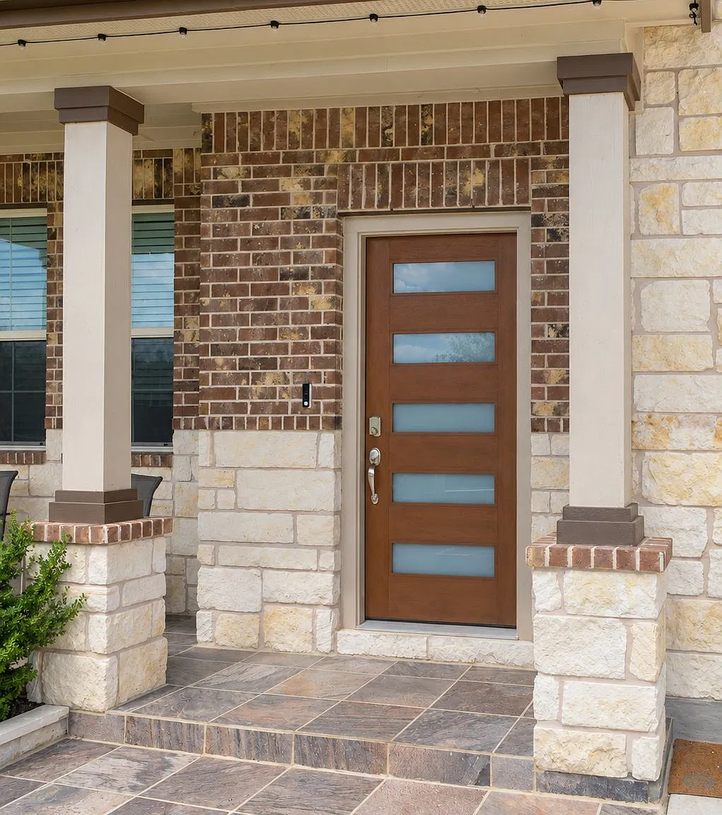 4 bed, 2.5 bath, 2303 sqft, $2,400 — Photo 3