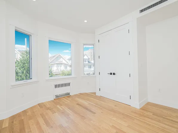 1753 East 21st Street image 27 of 49