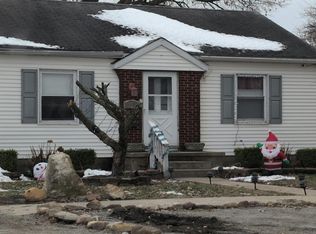 805 Piatt Ave, Mattoon, IL 61938