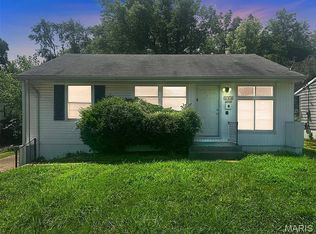 446 Cameron Rd, Saint Louis, MO 63137