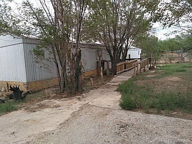 1st image of 616 7th St