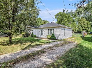 2216 Coolridge Rd, Holt, MI 48842