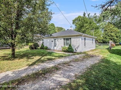 2216 Coolridge Rd, Holt, MI, 48842