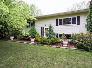 4991 Perkinsville Rd, Maple Plain, MN 55359