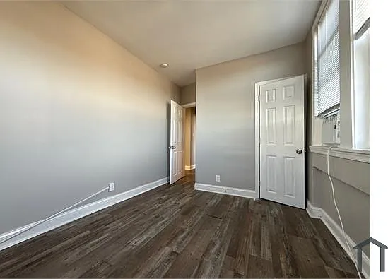 2525 W Cold Spring Ln — Photo 15