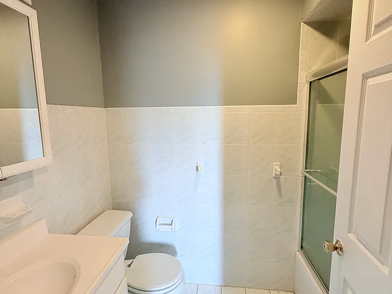 181 Camden St #2 — Photo 9