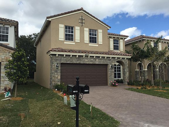 3rd image of 4807 Capital Dr