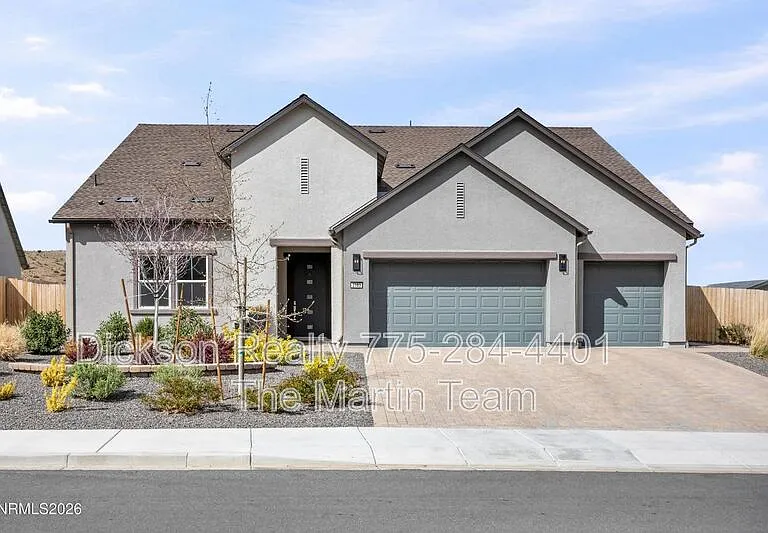 2183 Kinglet Dr — Photo 1