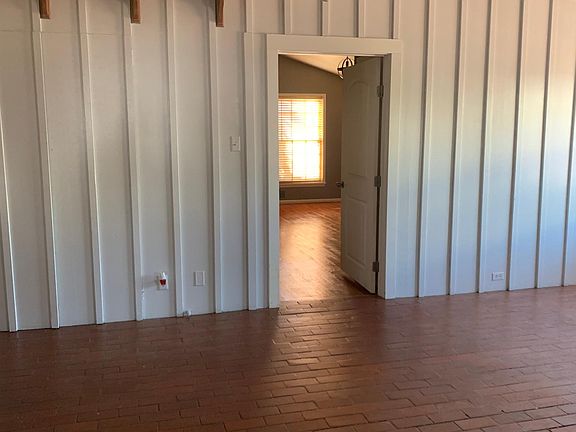 5th image of 1523 N Alleghaney Ave