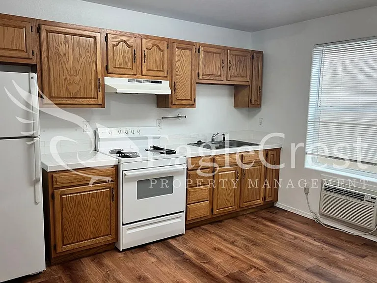 706 S College Ave — Photo 14