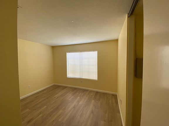 5th image of 37300 Tampa Ct