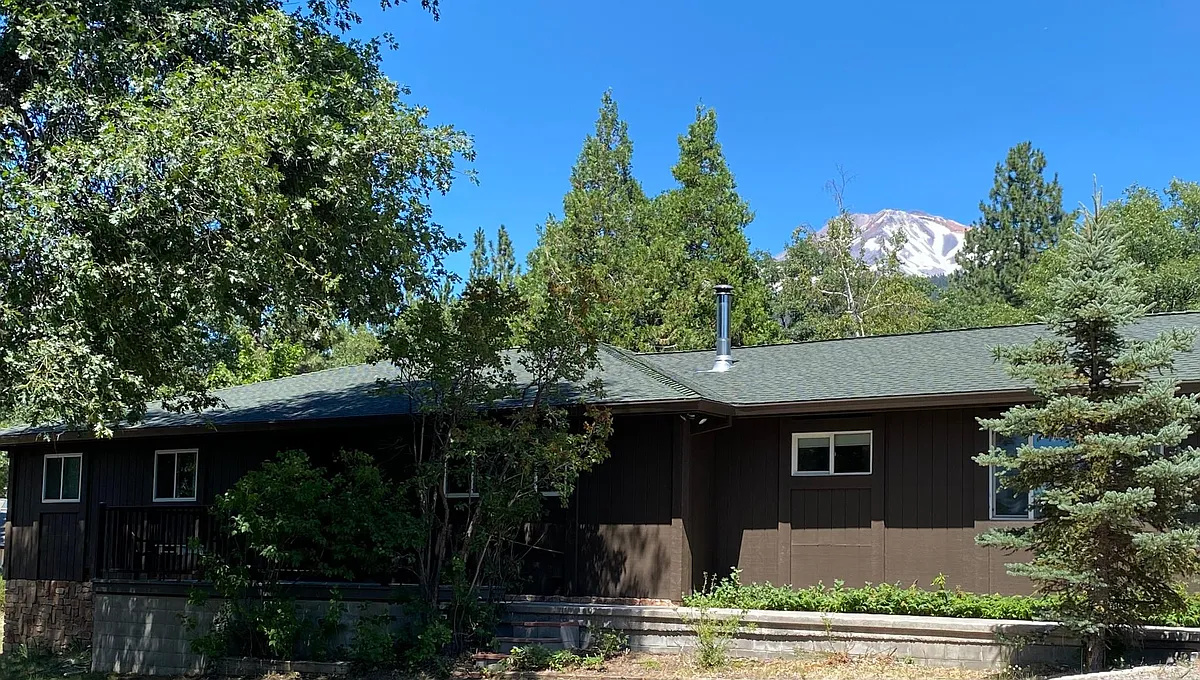 Building Photo - Shasta Way