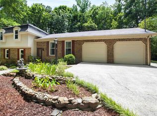 4121 Weaver Dr, Raleigh, NC 27612