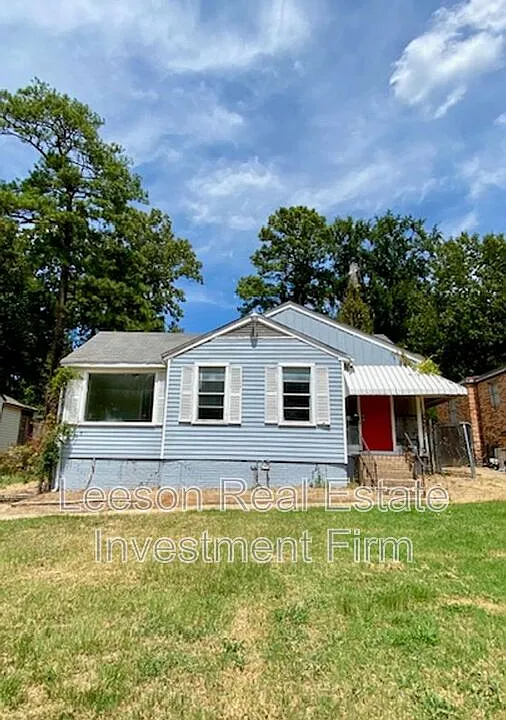 3524 Michigan Blvd