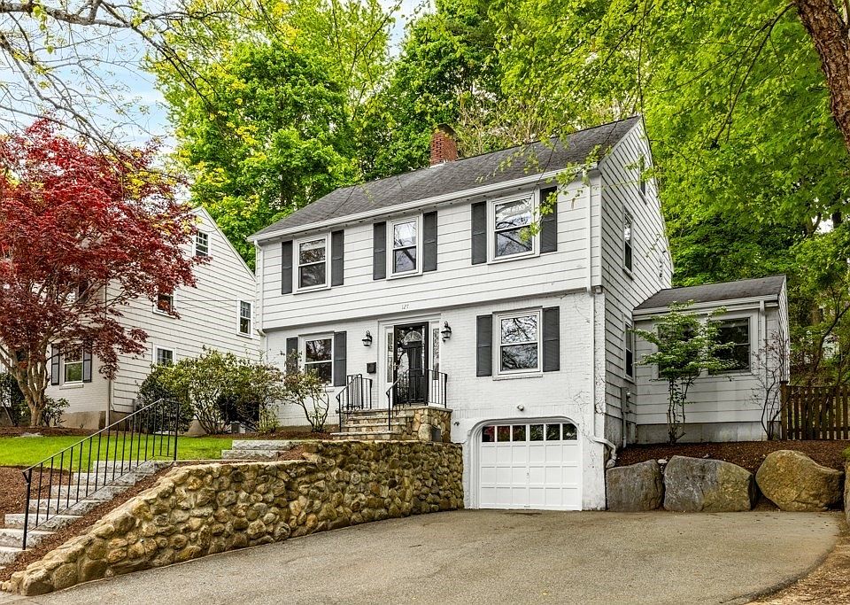 1st image of 127 Prospect St