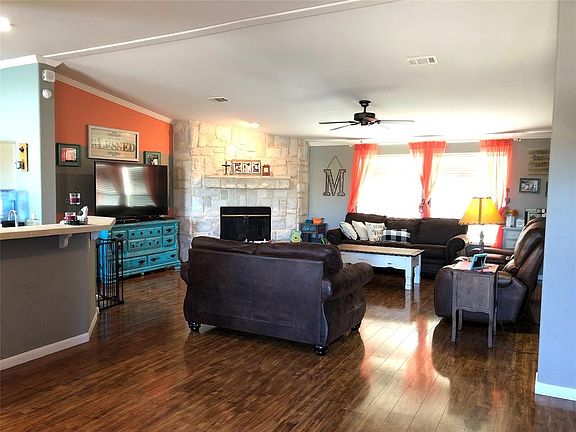 4th image of 4630 Caddo St