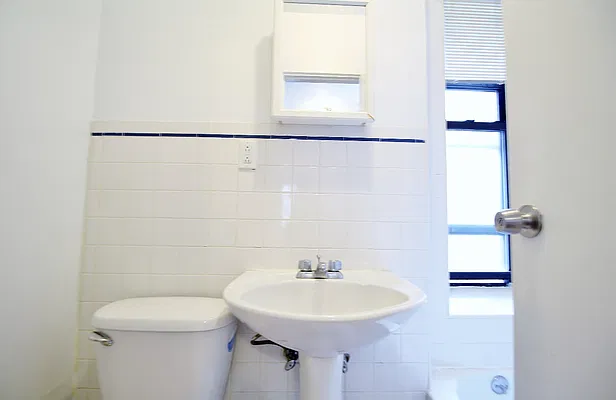 Rented by Julianna Realty Corp | media 5