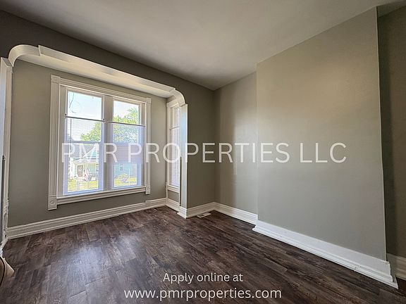 3rd image of 1309 Penn St #A