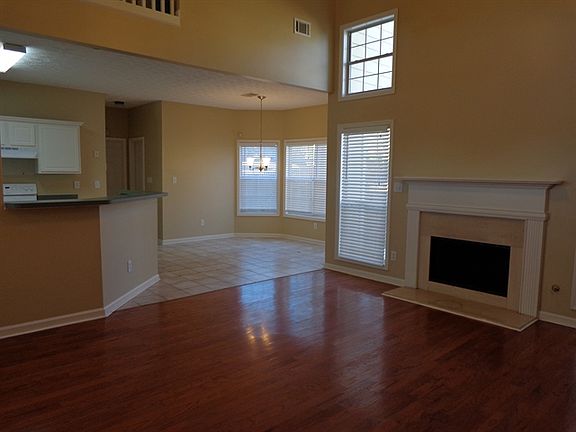 3rd image of 327 Bald Eagle Way