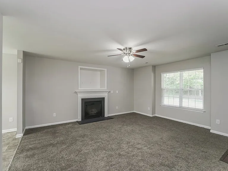 8819 Twisted Pine Dr — Photo 5
