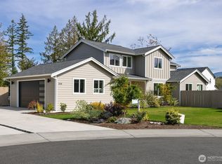 224 N 54th Pl, Mount Vernon, WA 98273
